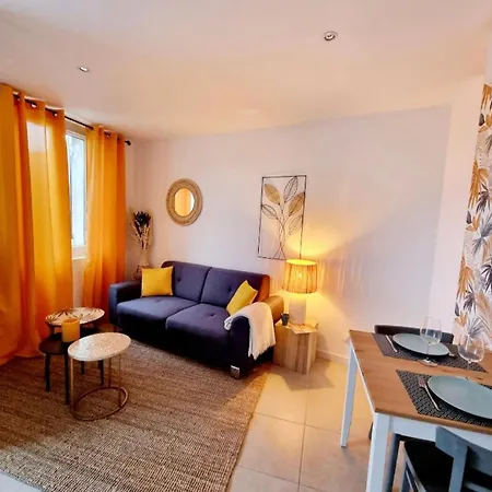 La Maison Des Vignes Emilion Apartment