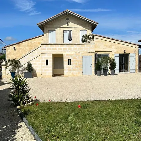 La Maison Des Vignes Emilion Apartment *
